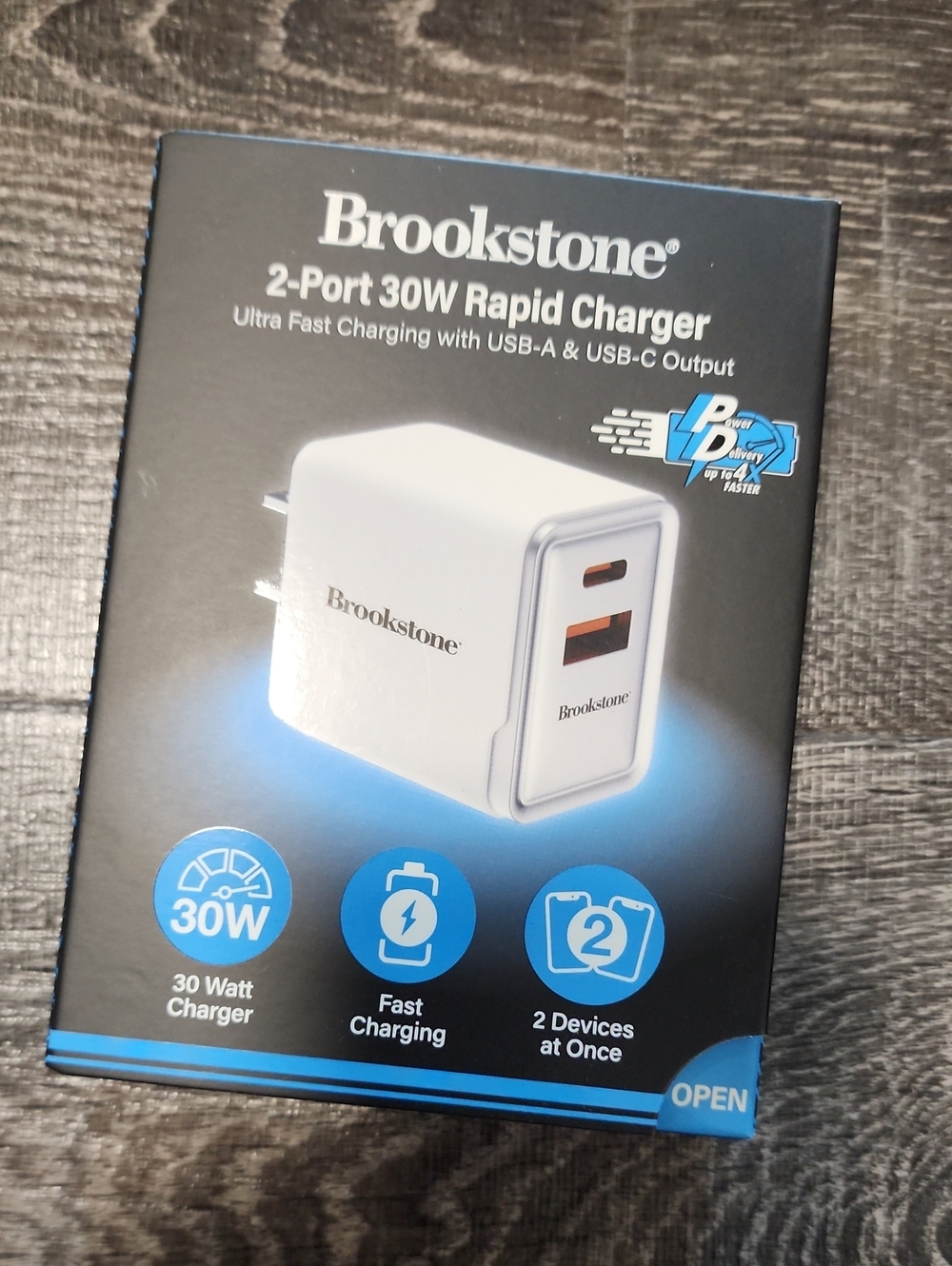 🎉 Brookstone White 2-Port 30W Rapid USB Charger (USB-A + USB-C) 🎉